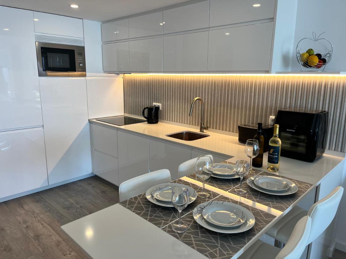 Axenic Oasis - Panoramic Ocean View, 2 Bedrooms, 2 Bathrooms, New Redesign Sesimbra Buitenkant foto